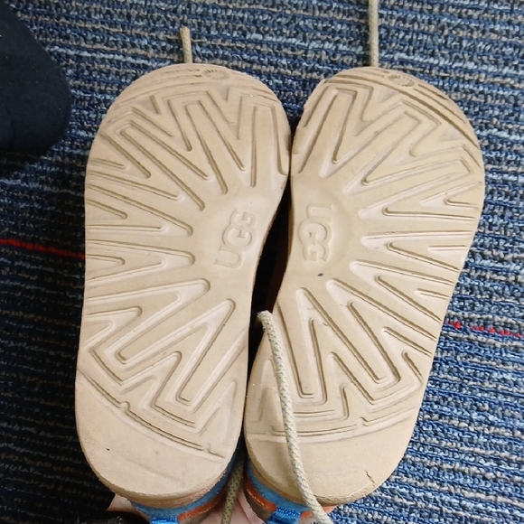 UGG Men's Brown and Blue Sneakers - Picture 4 of 9